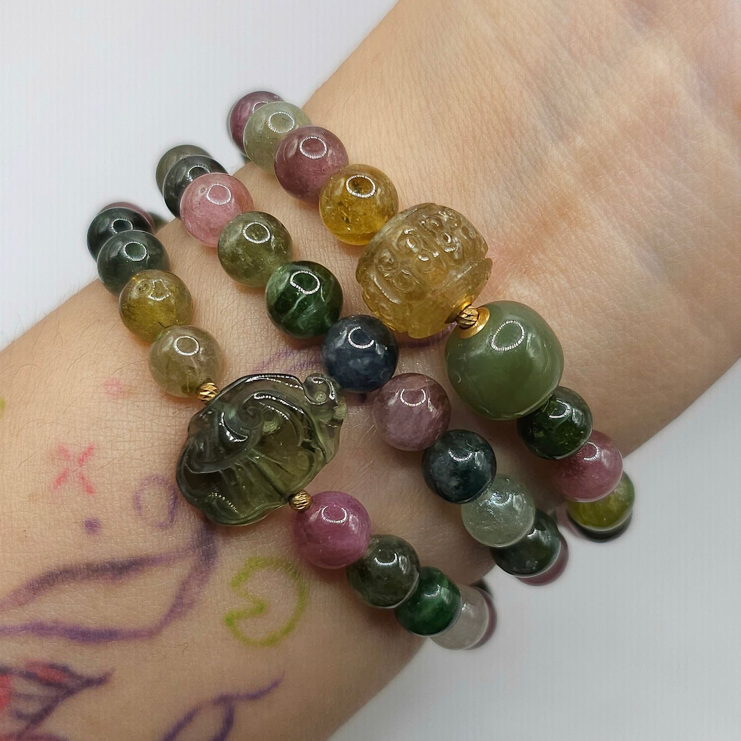 Natural 3 Lap Tourmaline with Ruyi &amp; Lucky Turn - 18K