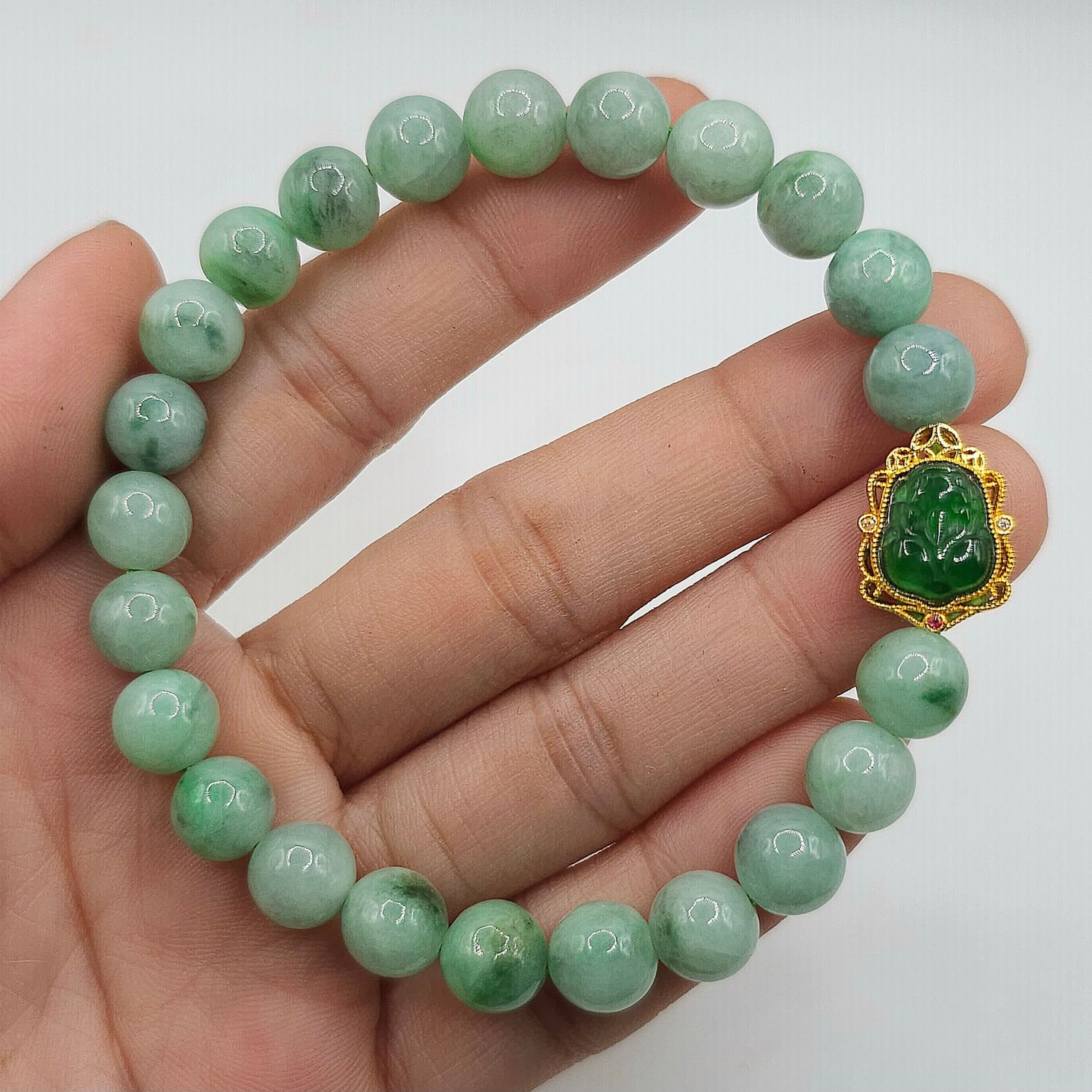 Natural Emerald Burma Jadeite with Pixiu 18k