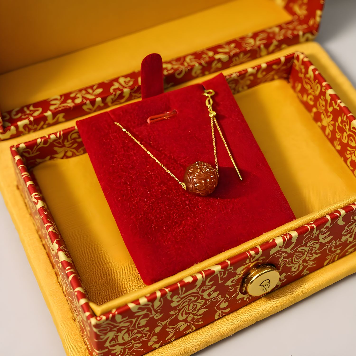 Natural Carnelian Lucky Turn Necklace - 18K