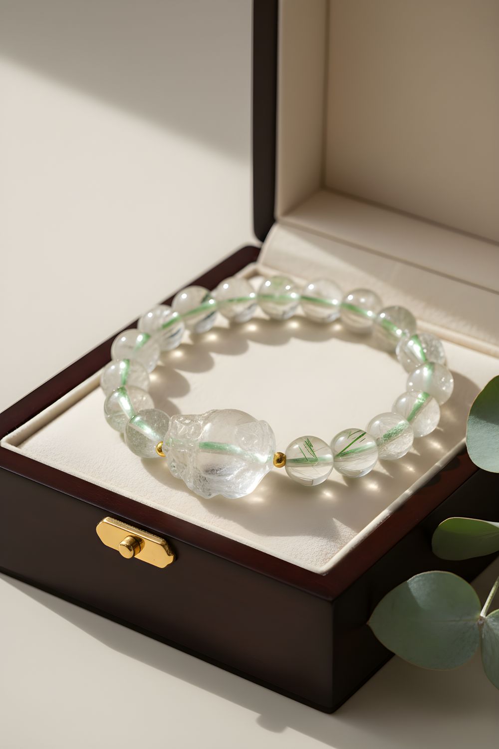 Natural Phantom with Pixiu - 18k