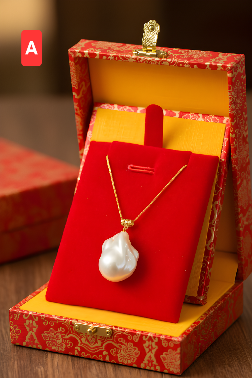 Natural Baroque South Sea Pearl Neckace - 18K