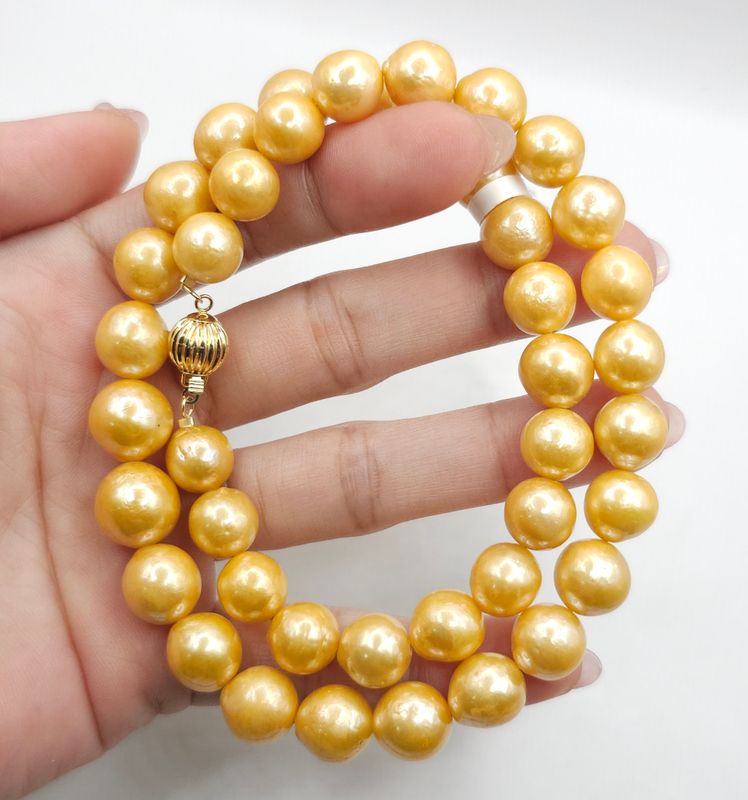 Natural Sea Water Pearl Necklace - 14K