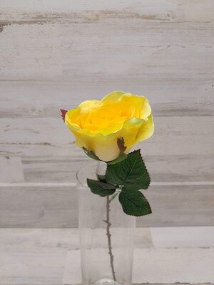 18&quot; Rosebud Stem Yellow