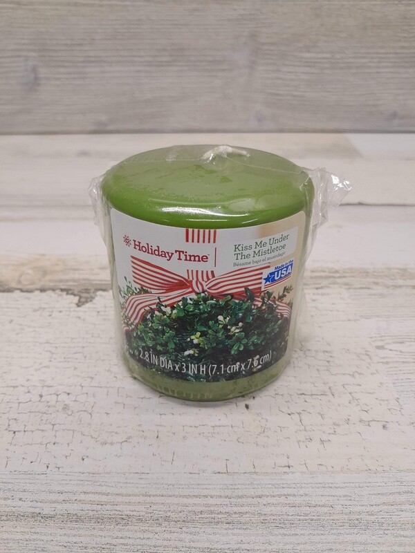 2.8&quot;x3&quot; Pillar Candle Mistletoe