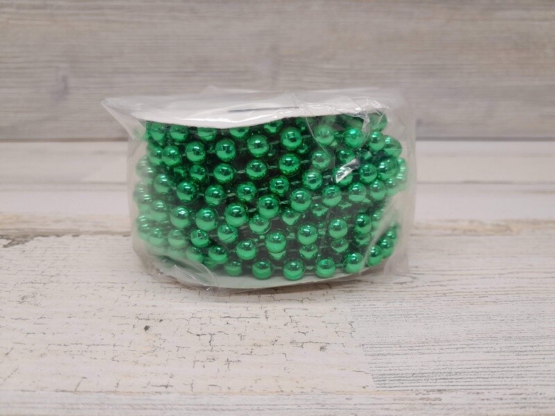 8yd 8mm Plastic MOT Pearl Strand Green