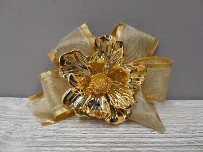 *1pc 3&quot; Magnolia Flower w/Clip Gold