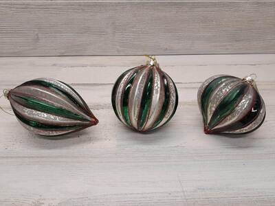 Glass Ornament Assorted Green/Red/White