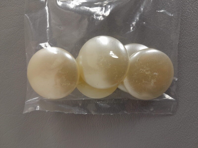 6pc 1&quot; Flat Back Pearls Ivory