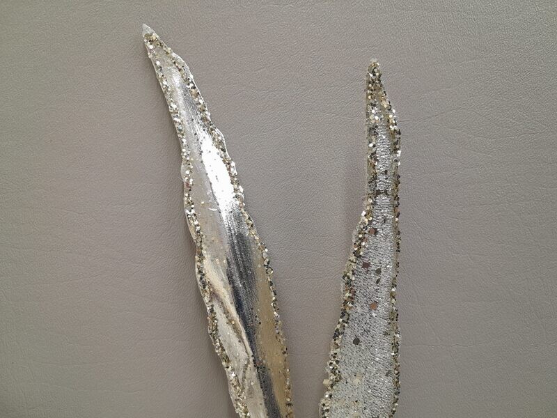 26&quot; Metallic/Glitter Long Leaf Spray x5 Platinum