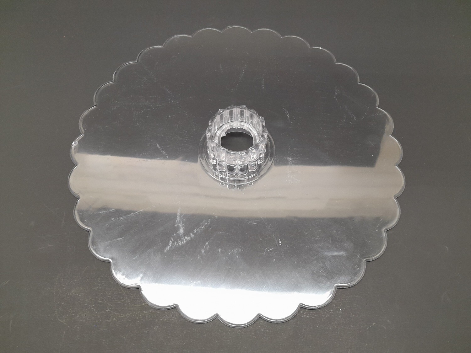 12&quot; Scalloped Plate Clear (Plastic)