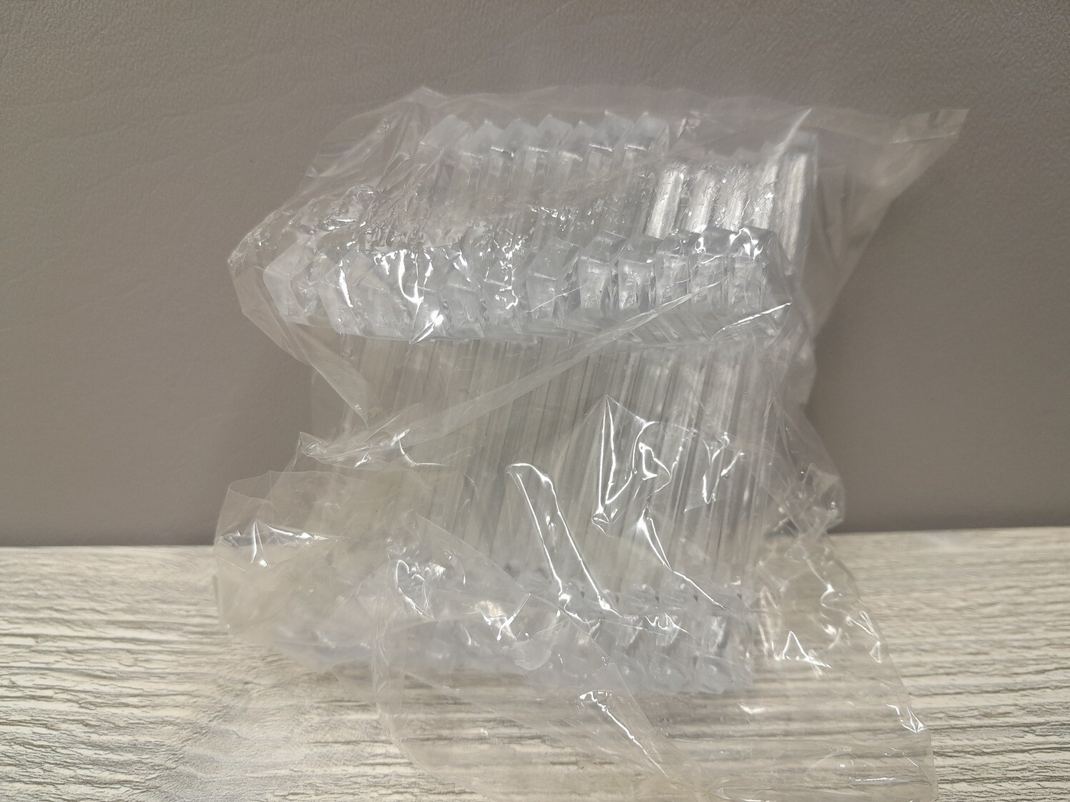 12pc 2.5&quot;x4&quot; Plastic Cross Clear