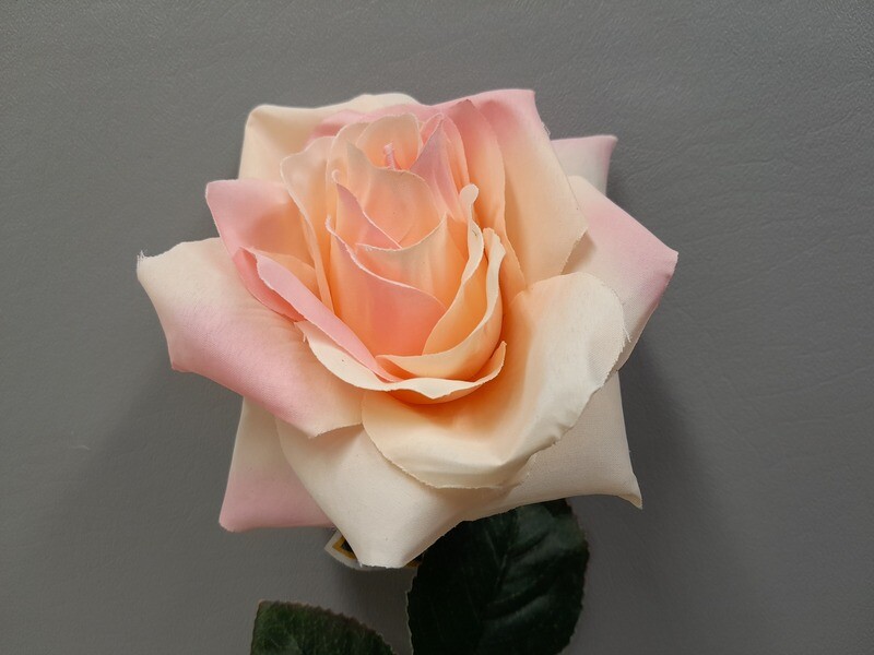 20&quot; Open Rose Stem Light Pink