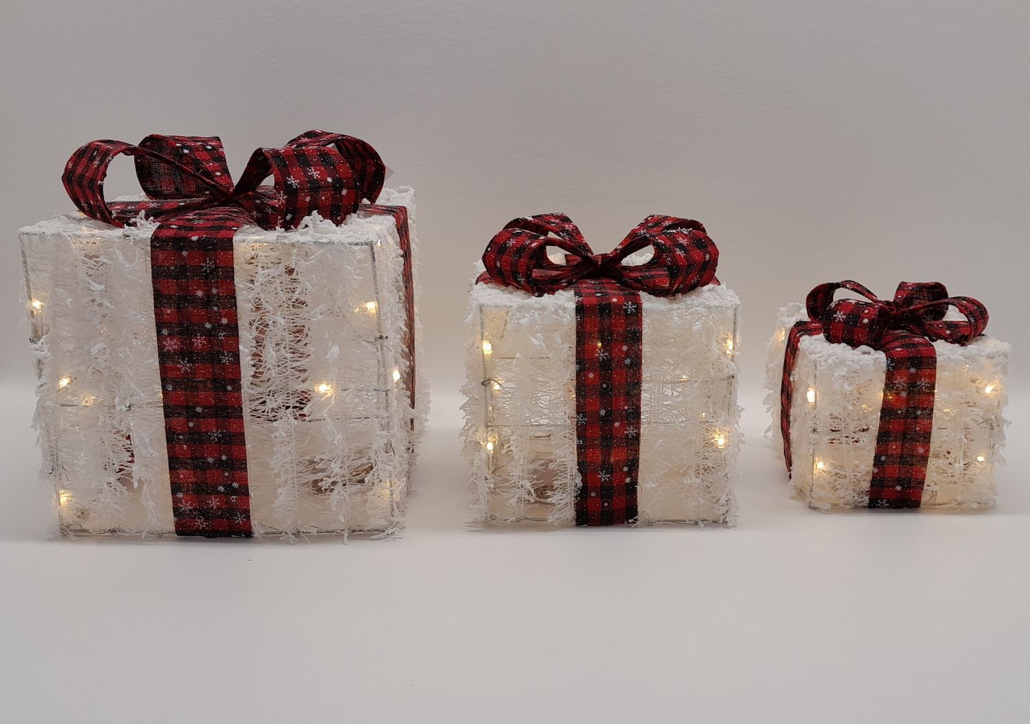 3pc Nested Giftbox w/Bow &amp; Battery Operated Lights