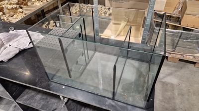 Sump 56x35x35 cm in 6 mm , inloopvak, voorfiltervak met perfo, afschuimervak 35x22 cm + pompvak