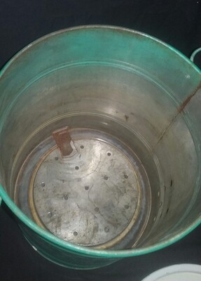 Sterilizer and preserving jars with accessories