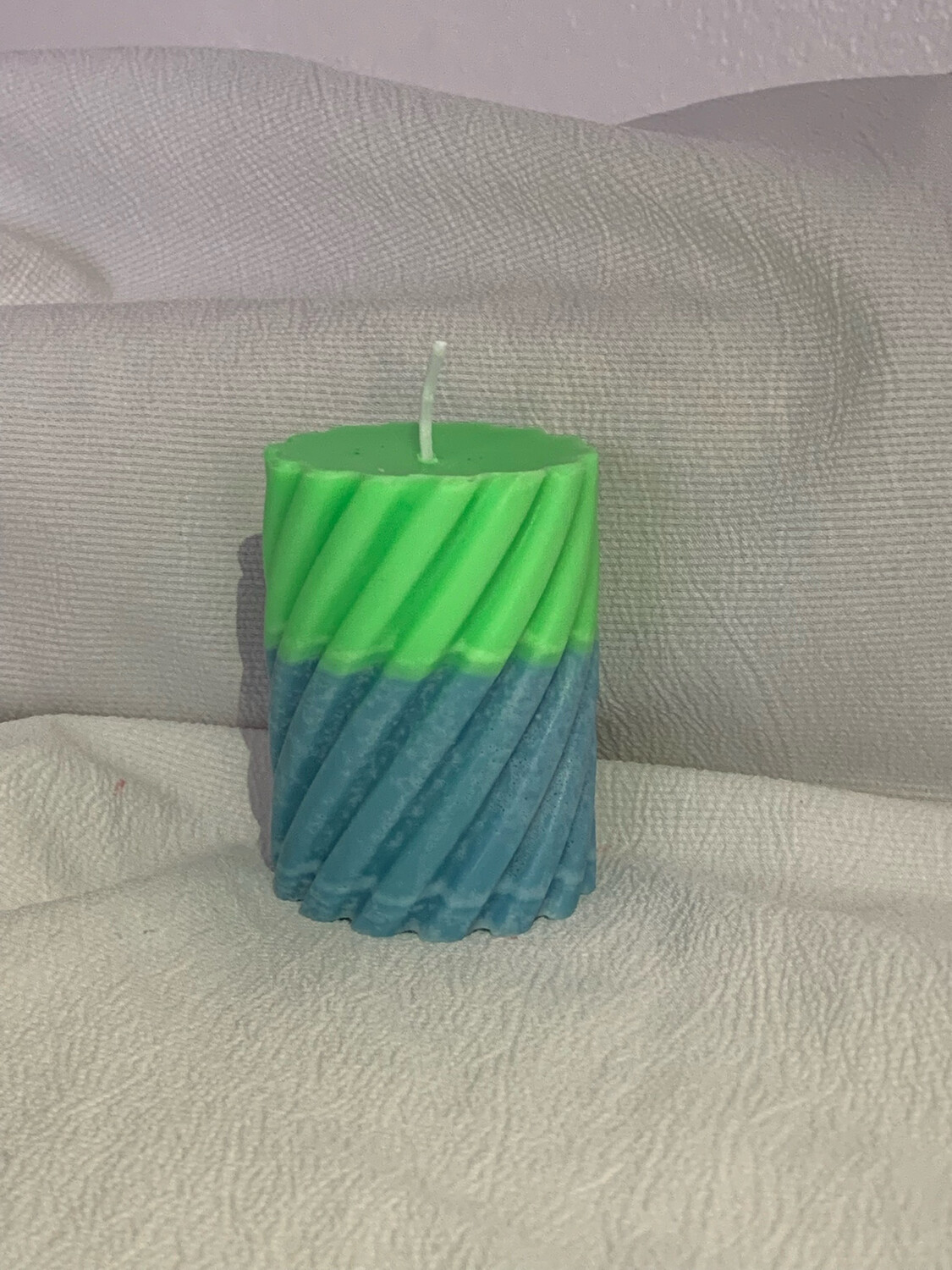 Medium Swirl Candle 