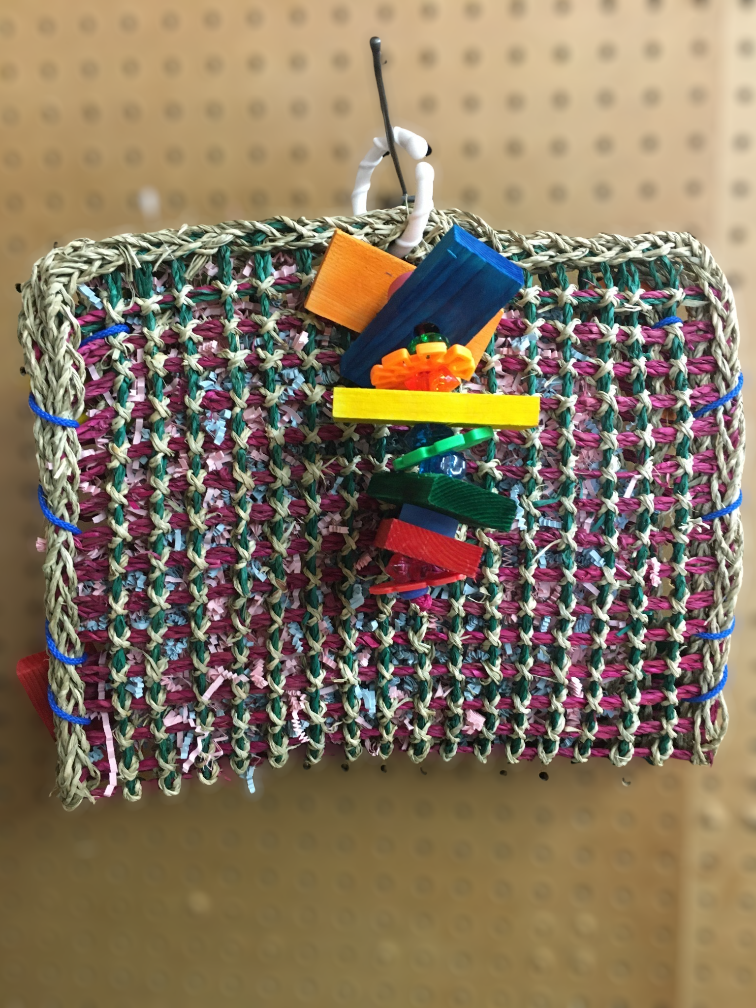 Vine Mat Forage Pouch