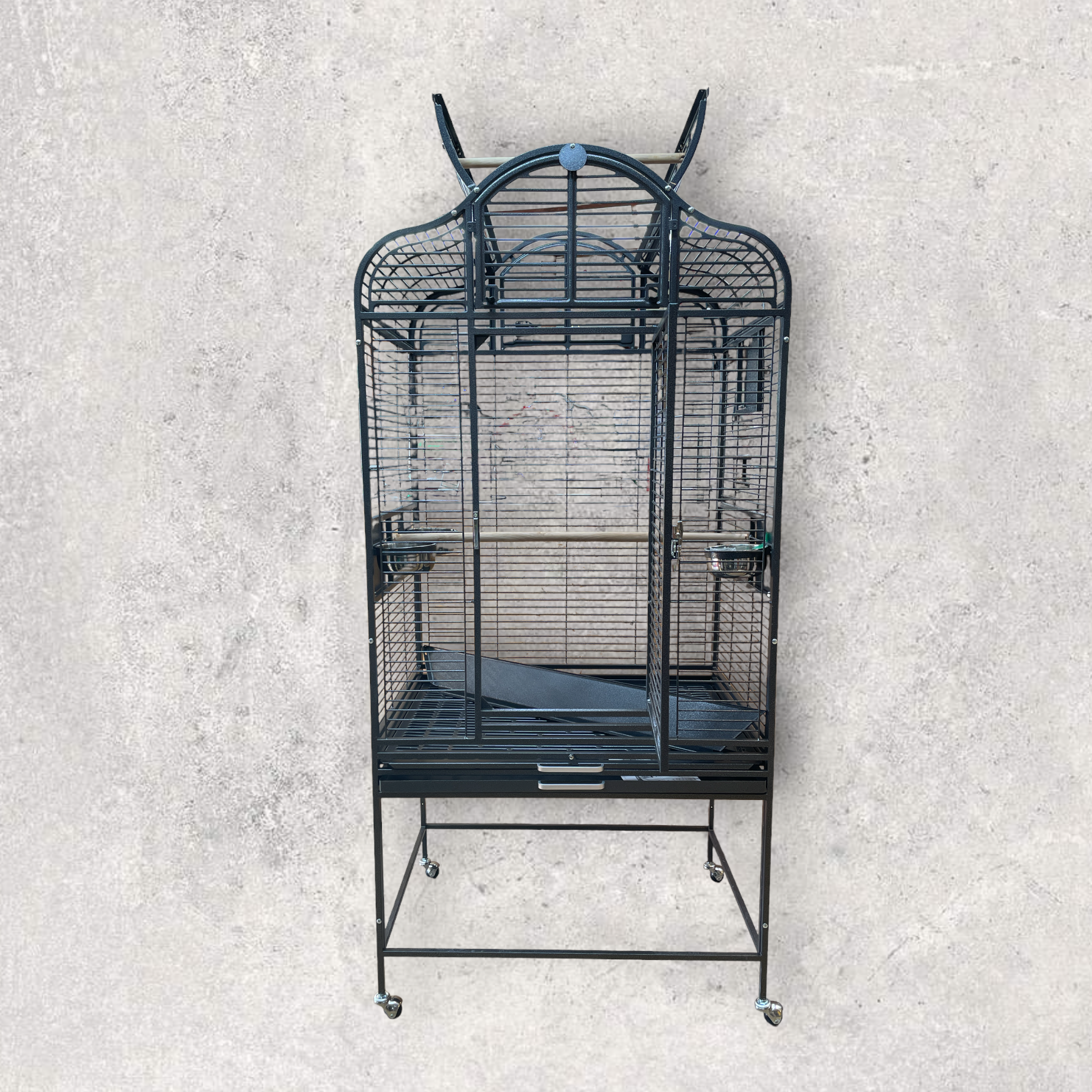 GB73223 Black Majestic Series Parrot Cage