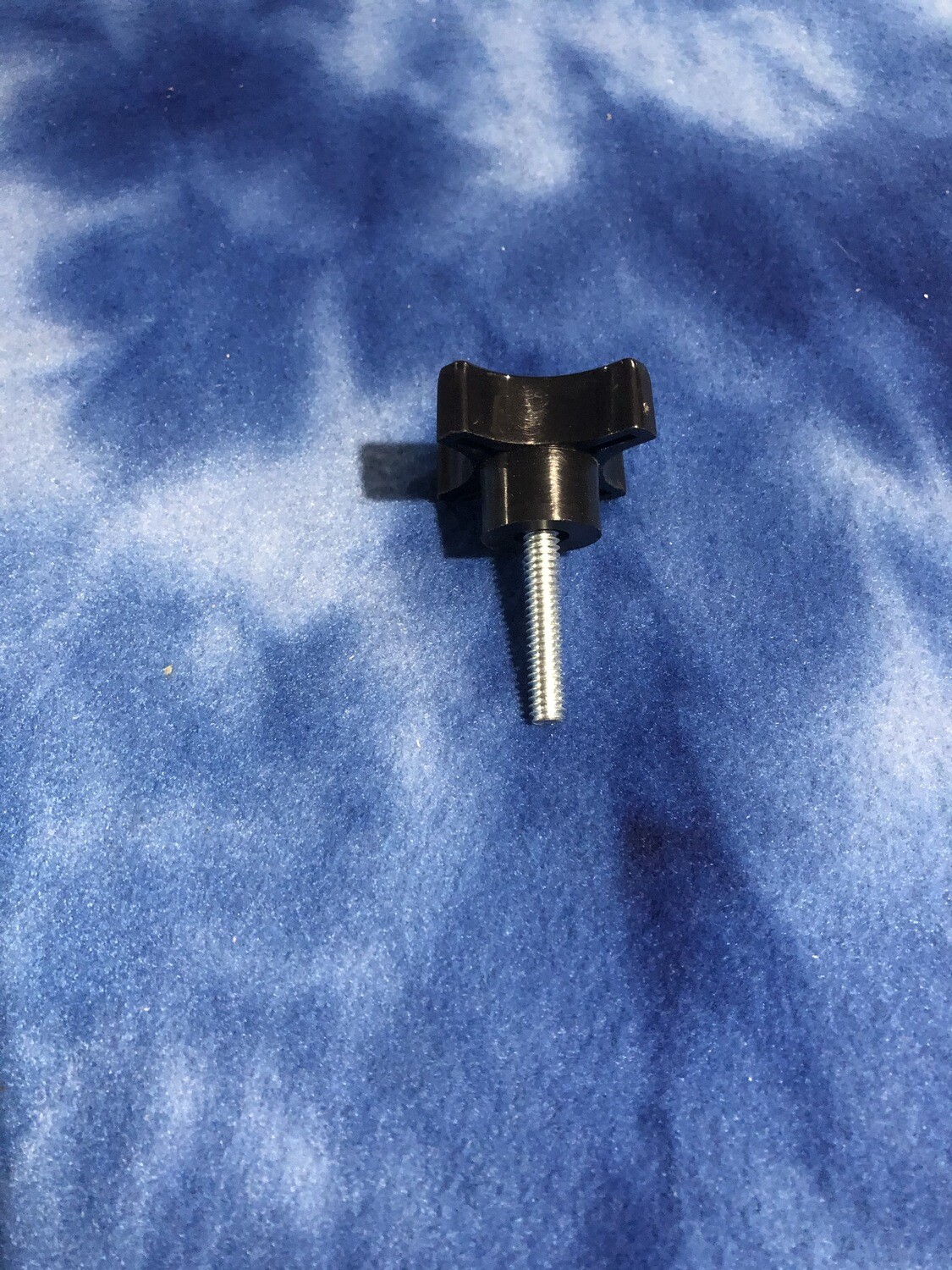 knob for stabilizer arm