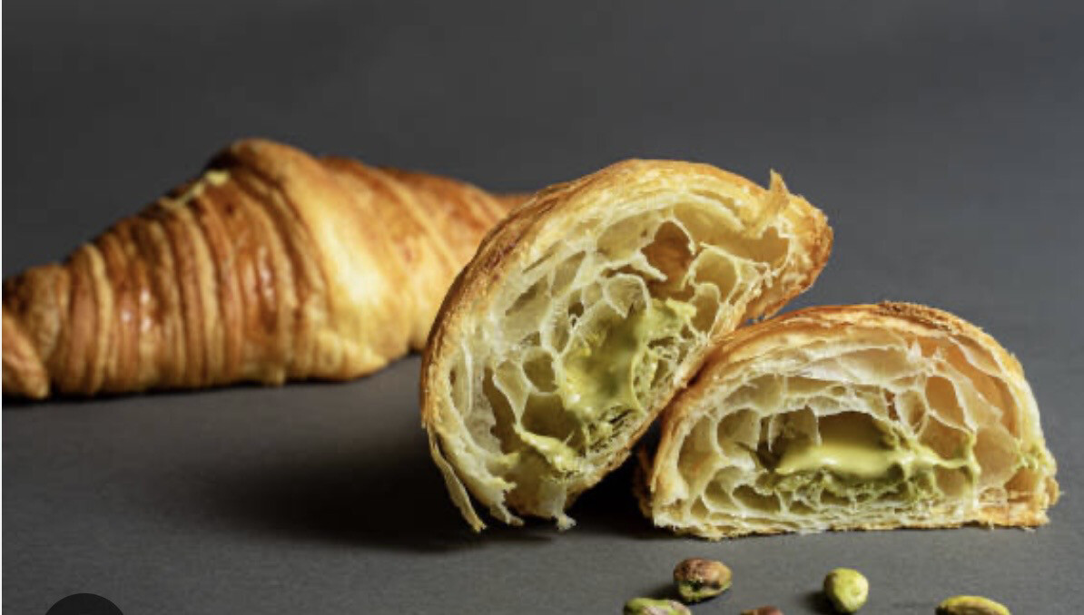 Pistachio Croissant 4 oz