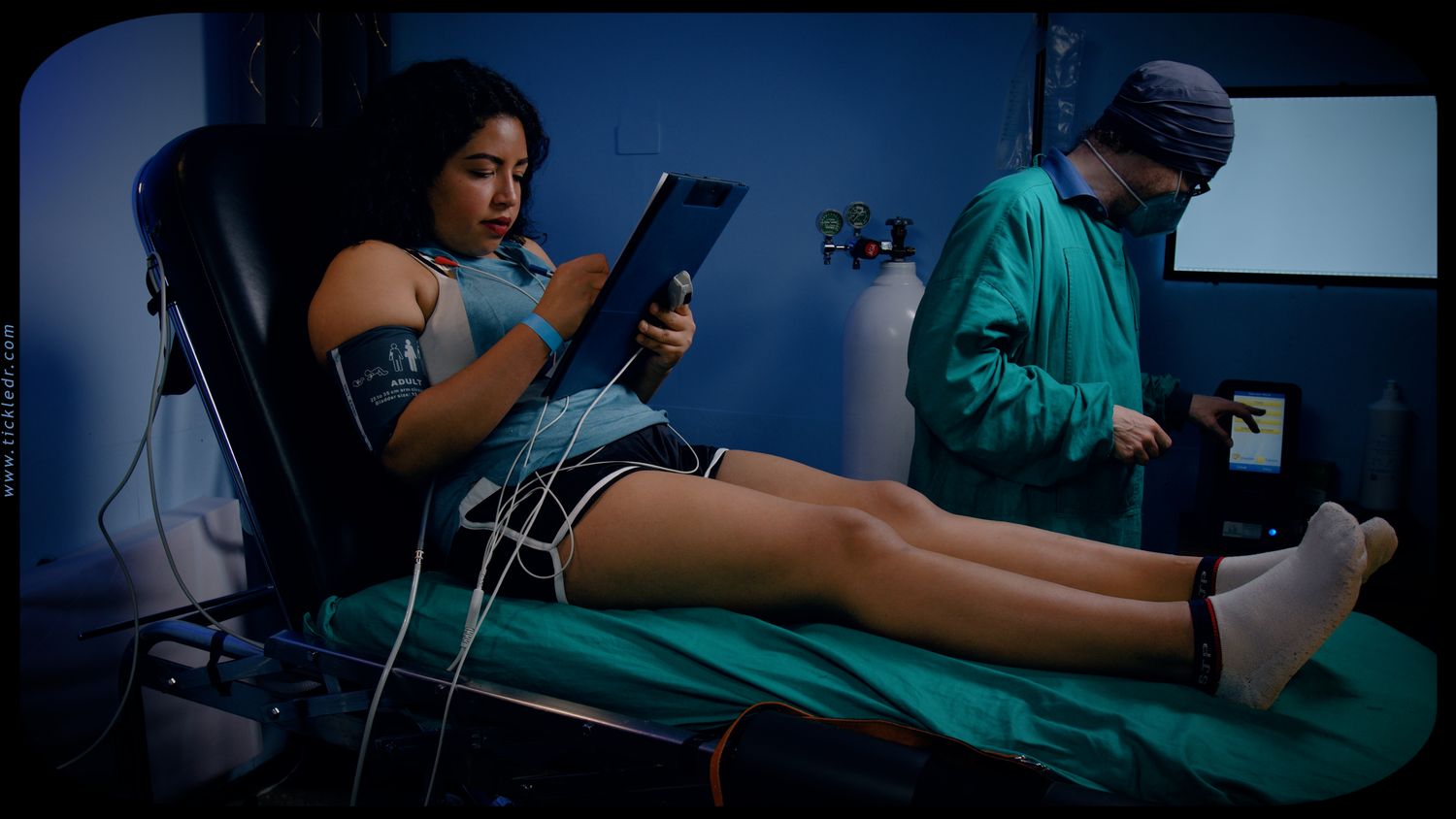 Ana didn&#39;t know she would be tickled during a Stress Test: in a real hospital Part 3