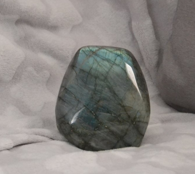 Labradorite forme libre