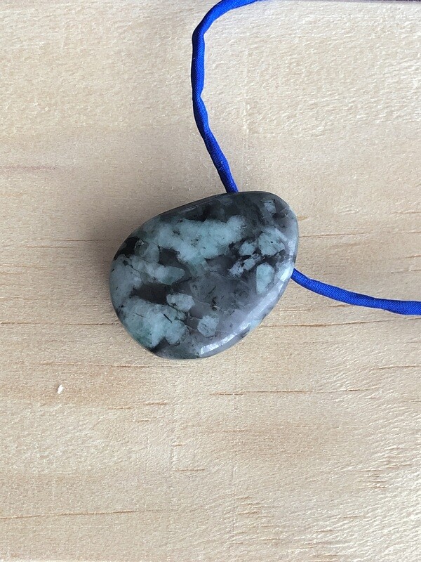 Pendentif d’émeraude