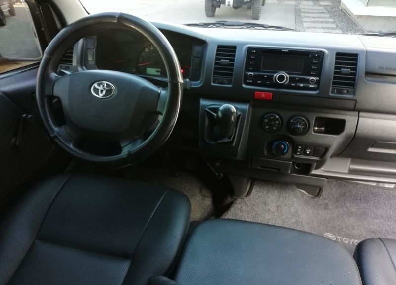 Toyota Hiace Commuter Palawan Van Rental