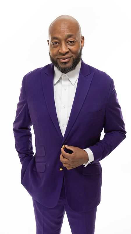 The Purple Storm (100% Wool Super 180 + Complementary MTM White Shirt)
Sizes 32-64