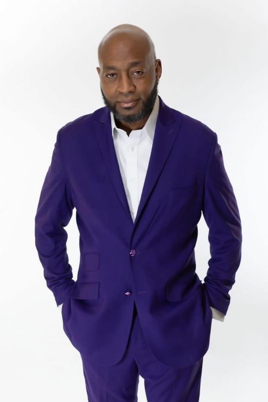 The Purple Storm II (100% Wool Super 180 + Complementary MTM White Shirt)
Sizes 32-64