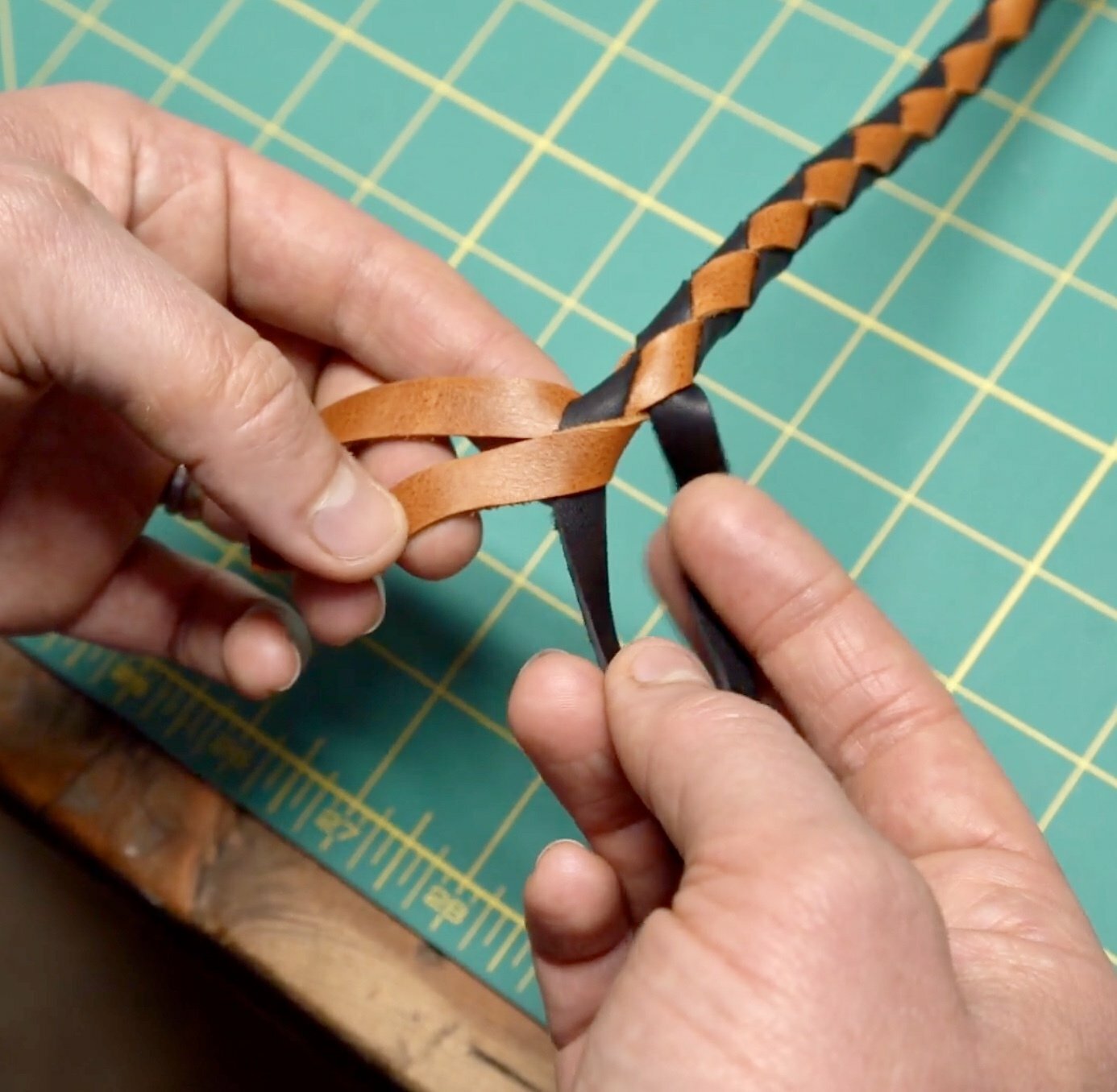 Makers Kit: Magic Braid Leather Keychain – Carbondale Public Library
