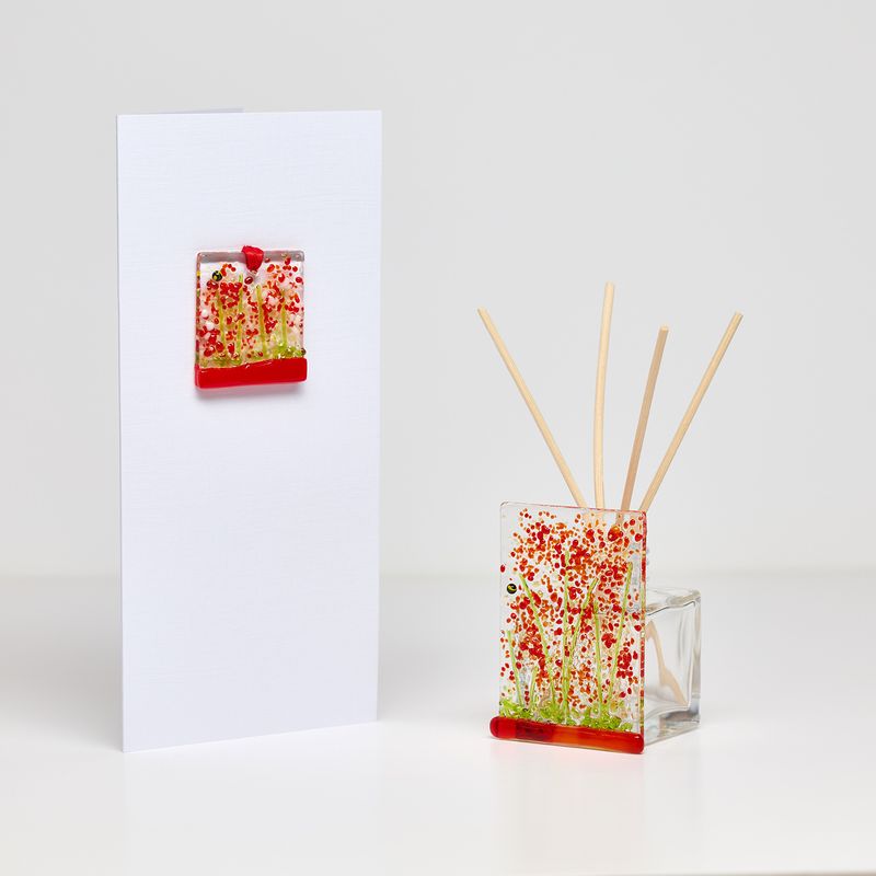 Vibrant Red  Meadow Reed Diffuser Gift Set