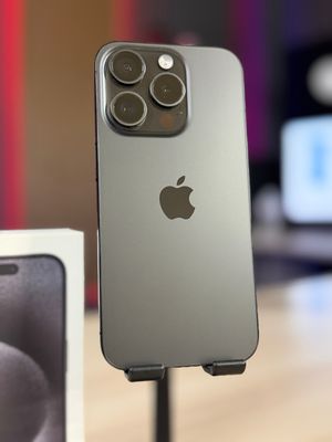 Apple iPhone 15 Pro - 128GB - Black Titanium