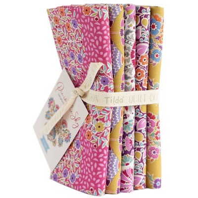 Tilda Pie in the Sky Fat Quarter Bundle Cerise/Mustard5 Stück