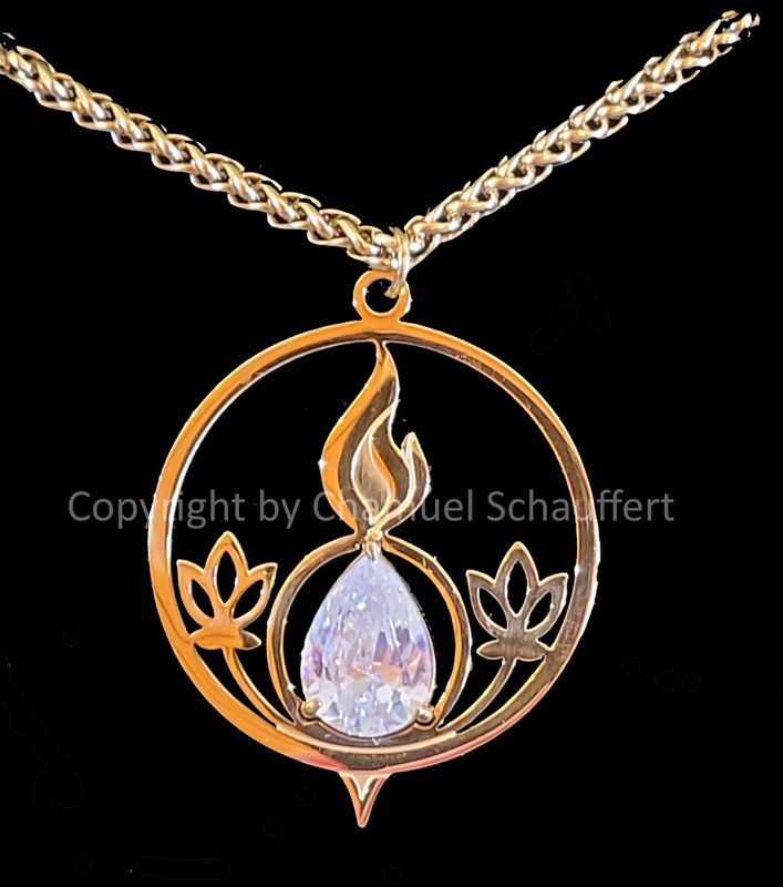 Luminara™ Anhänger 35mm mit Edelstahl-Kette massiv, vergoldet - im Schmuckkarton