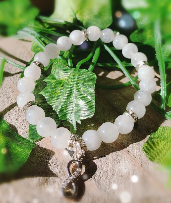 Bracelet amour infini-quartz rose et pierre de lune et breloque infini Bracelet amour infini-quartz rose et pierre de lune et breloque infini