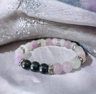 Bracelet amour et courage - hématite, kunzite, jade blanc Bracelet amour et courage - hématite, kunzite, jade blanc