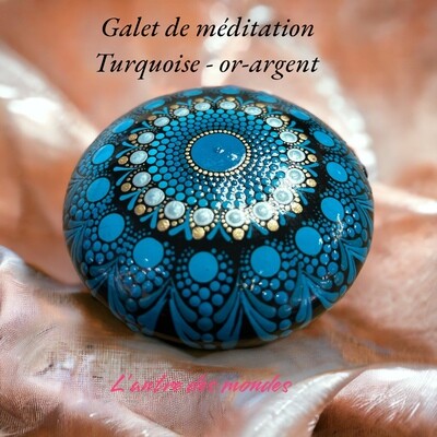 Galet mandala de méditation turquoise-or-argent