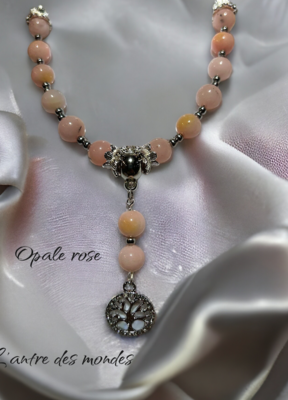 Collier opale rose