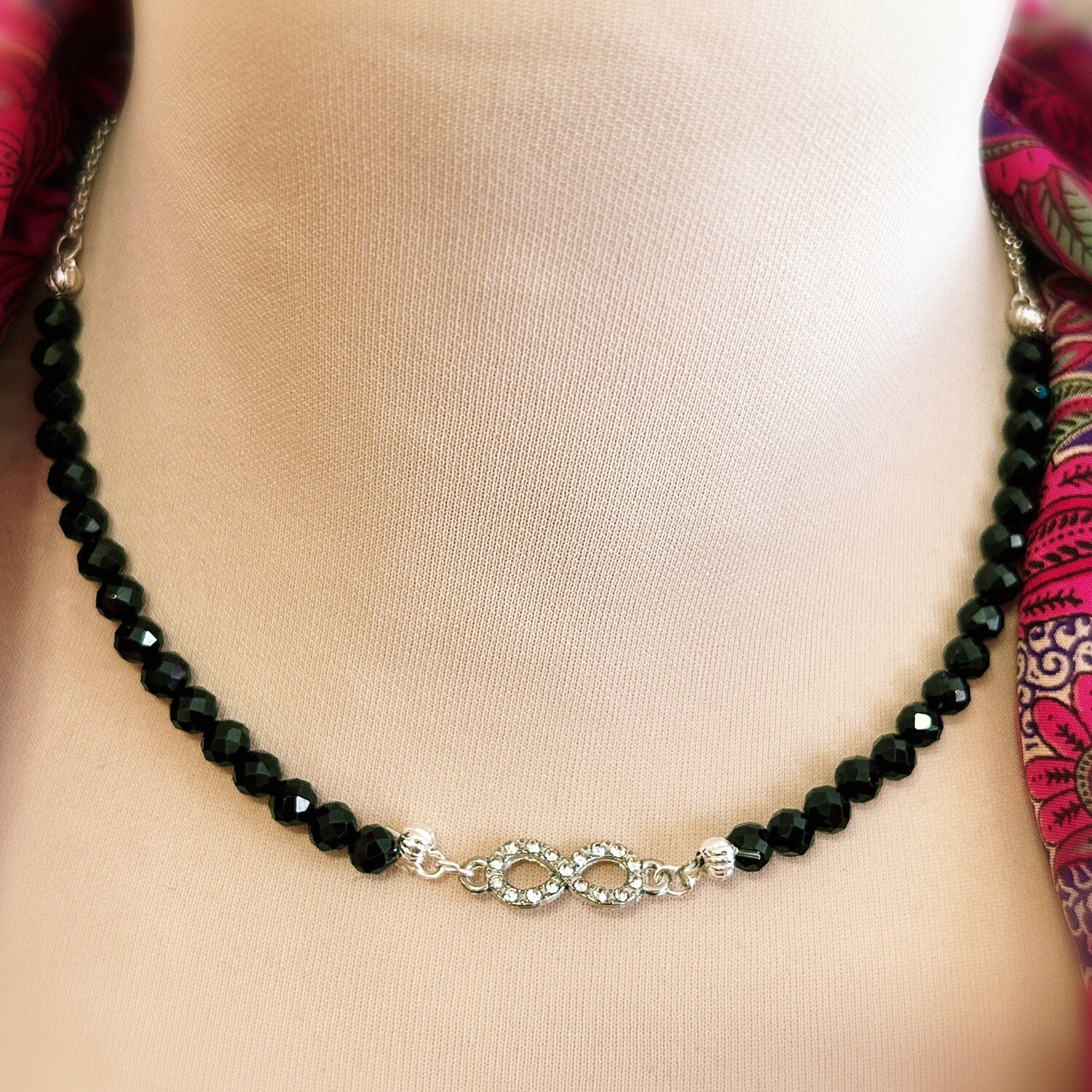 collier spinelle infini