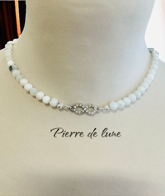 collier en pierre de lune blanche infini