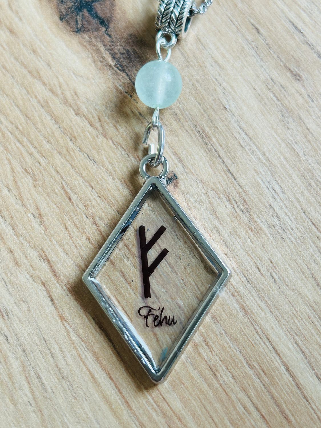 Pendentif rune fehu -Richesse, vie, prospérité, productivité