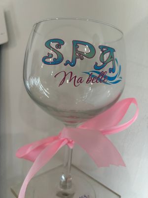 verre à gin logo moyen + à personnaliser verre à gin logo moyen + à personnaliser