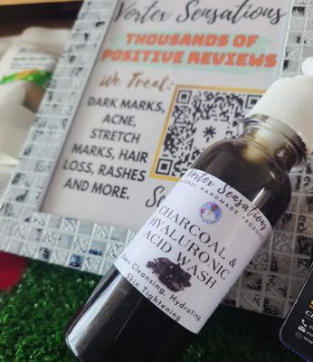 Charcoal &amp; Hyaluronic Acid Wash