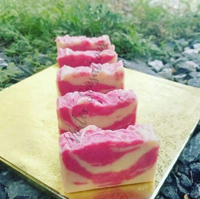 Pink Himalayan Salt &amp; Goat Milk Soap