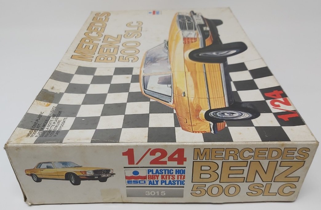 Scatola Montaggio Mercedes-Benz 500SLC scala 1/24