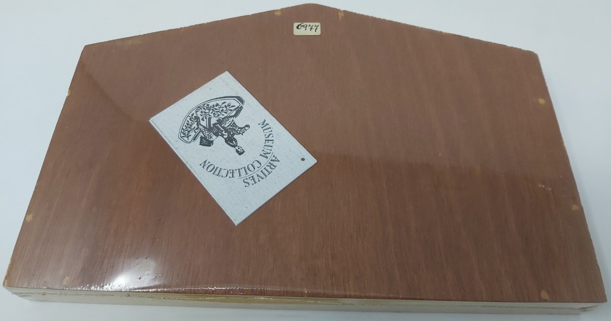Giocattolo Casetta Mobili e Personaggi Oggetti in Legno Artives Museum Collection