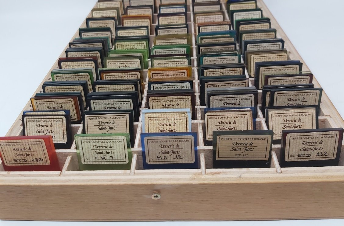 Cofanetto Legno Pantone Vetrini Colorati Saint-Just Gammatura Colori Vetro (Raro Curioso)