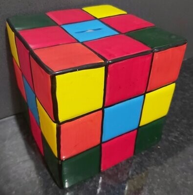 Salvadanaio in Ceramica Piggy Bank Cubo di Rubik Spigolo cm 15