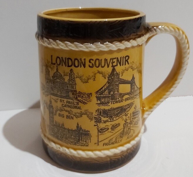 Boccale Birra Mug of Beer Souvenir London Londra Ceramica